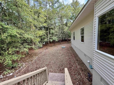Discover comfort and convenience in this beautiful 3-bedroom on Coronado Golf Course in Arkansas - for sale on GolfHomes.com, golf home, golf lot
