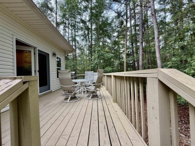 Discover comfort and convenience in this beautiful 3-bedroom on Coronado Golf Course in Arkansas - for sale on GolfHomes.com, golf home, golf lot