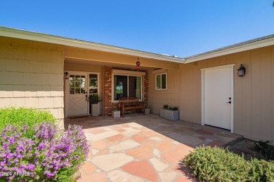 **UNIQUE**  An oasis in the desert. Delightful 2 bedroom / 2 on Ahwatukee Country Club in Arizona - for sale on GolfHomes.com, golf home, golf lot