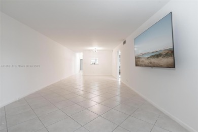 Welcome to this charming 2-bedroom, 2-bathroom condominium on Wynmoor Golf Course in Florida - for sale on GolfHomes.com, golf home, golf lot