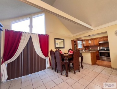 MAKE THIS NICE AND SPACIOUS 3BD 2 BATH GOLF VIEW CONDO YOUR VERY on Valley International Country Club - Valley in Texas - for sale on GolfHomes.com, golf home, golf lot