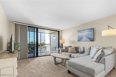 Fresh and Clean! 2 bedroom END unit on the 4th floor with great on The Landings Yacht, Golf and Tennis Club in Florida - for sale on GolfHomes.com, golf home, golf lot