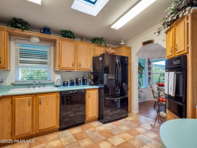 Charming & Well-Maintained 2BR/2BA Home in the 55+ Villages at on Quail Wood Greens Golf Course in Arizona - for sale on GolfHomes.com, golf home, golf lot