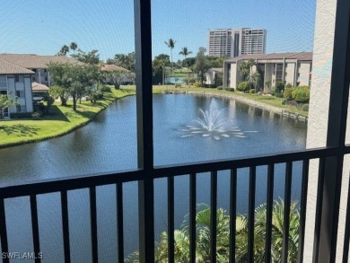 Fresh and Clean! 2 bedroom END unit on the 4th floor with great on The Landings Yacht, Golf and Tennis Club in Florida - for sale on GolfHomes.com, golf home, golf lot