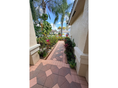 2236 Ridgewood Circle on  in Florida - for sale on GolfHomes.com, golf home, golf lot