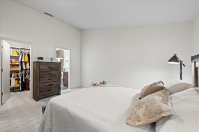 One or more photo(s) has been virtually staged. Move-in ready on Summertree Golf Course in Florida - for sale on GolfHomes.com, golf home, golf lot