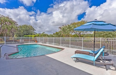 Like new! Bring your golf clubs, boat and your mother-in-law on Pipers Landing Country Club in Florida - for sale on GolfHomes.com, golf home, golf lot