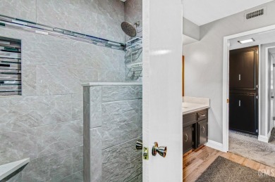 Take a look at this beautifully remodeled condo in a highly on Sundale Country Club in California - for sale on GolfHomes.com, golf home, golf lot