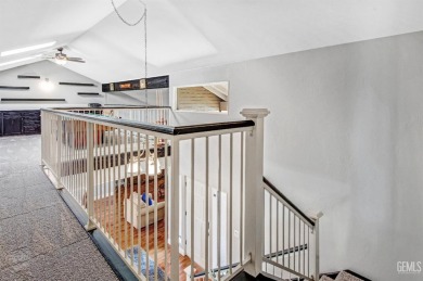 Take a look at this beautifully remodeled condo in a highly on Sundale Country Club in California - for sale on GolfHomes.com, golf home, golf lot