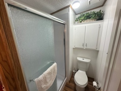 A well cared for 2 bedrooms, 2 bathrooms Palm Harbor home on the on Del Tura Golf and Country Club in Florida - for sale on GolfHomes.com, golf home, golf lot