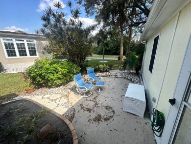 A well cared for 2 bedrooms, 2 bathrooms Palm Harbor home on the on Del Tura Golf and Country Club in Florida - for sale on GolfHomes.com, golf home, golf lot