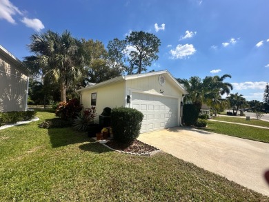 A well cared for 2 bedrooms, 2 bathrooms Palm Harbor home on the on Del Tura Golf and Country Club in Florida - for sale on GolfHomes.com, golf home, golf lot