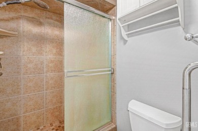 Take a look at this beautifully remodeled condo in a highly on Sundale Country Club in California - for sale on GolfHomes.com, golf home, golf lot