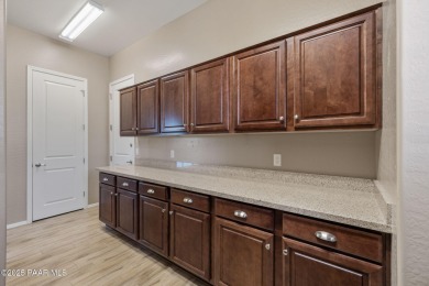 Beautiful 2-bedroom Plus Den Home In Quailwood Offering Stunning on Quail Wood Greens Golf Course in Arizona - for sale on GolfHomes.com, golf home, golf lot