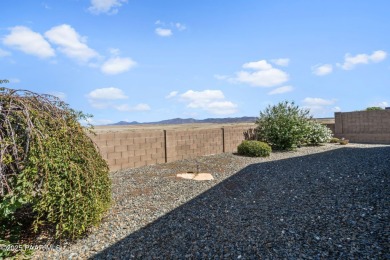 Beautiful 2-bedroom Plus Den Home In Quailwood Offering Stunning on Quail Wood Greens Golf Course in Arizona - for sale on GolfHomes.com, golf home, golf lot