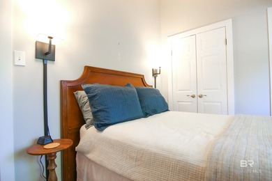 Immaculate, Move In Ready Golf Course Home. 3-bedroom, 2 on Lake Forest Yacht and Country Club in Alabama - for sale on GolfHomes.com, golf home, golf lot