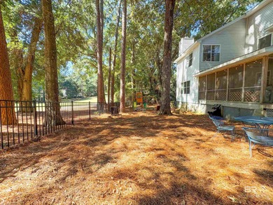 Immaculate, Move In Ready Golf Course Home. 3-bedroom, 2 on Lake Forest Yacht and Country Club in Alabama - for sale on GolfHomes.com, golf home, golf lot