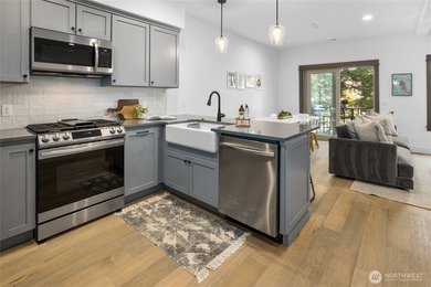 Escape to this mountain retreat in Suncadia's Cascade Reach and on Suncadia Resort in Washington - for sale on GolfHomes.com, golf home, golf lot