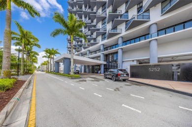 Corner 2 bed, 2 bath condo offering 1,067 sq/ft of bright, open on Doral Golf Resort in Florida - for sale on GolfHomes.com, golf home, golf lot