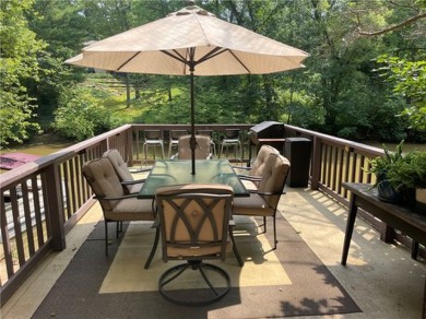 Looking for the perfect, move in ready, fully furnished summer on Oakview Golf Club in Pennsylvania - for sale on GolfHomes.com, golf home, golf lot