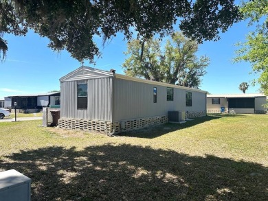2-BEDROOM, 2-BATHROOM HOME IN GOLF COMMUNITY, ANGLERS GREEN on Anglers Green Golf Course in Florida - for sale on GolfHomes.com, golf home, golf lot