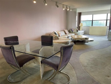 BEAUTIFULLY MAINTAINED 2 BED/2 BATH CONDO LOCATED IN THE SERENE on Sunrise Lakes Phase IV Golf Course in Florida - for sale on GolfHomes.com, golf home, golf lot