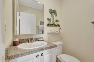 Lovely and Clean!  This condo is beautifully updated and ready on Kings Point Golf -Flanders Way in Florida - for sale on GolfHomes.com, golf home, golf lot