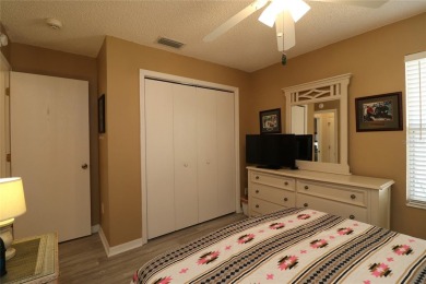This 2/2 Marathon Courtyard villa is located in the Villas on Glenview Championship Golf and Country Club in Florida - for sale on GolfHomes.com, golf home, golf lot