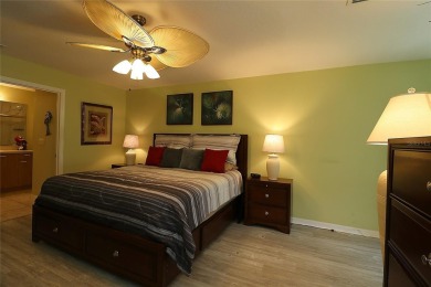 This 2/2 Marathon Courtyard villa is located in the Villas on Glenview Championship Golf and Country Club in Florida - for sale on GolfHomes.com, golf home, golf lot