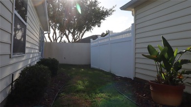 This 2/2 Marathon Courtyard villa is located in the Villas on Glenview Championship Golf and Country Club in Florida - for sale on GolfHomes.com, golf home, golf lot