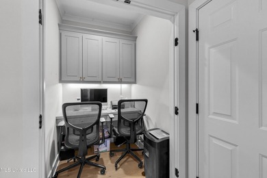 Like-new 3-bedroom, 2-bath home in Pinehurst of Lake Caroline on Lake Caroline Golf Club in Mississippi - for sale on GolfHomes.com, golf home, golf lot