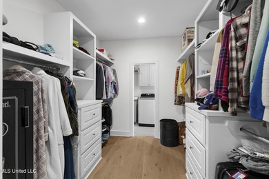 Like-new 3-bedroom, 2-bath home in Pinehurst of Lake Caroline on Lake Caroline Golf Club in Mississippi - for sale on GolfHomes.com, golf home, golf lot