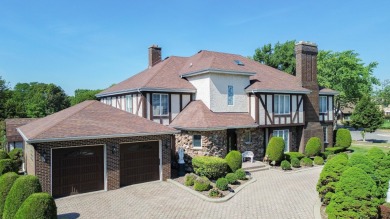 Meticulously crafted custom home, first time on the market on River Forest Country Club in Illinois - for sale on GolfHomes.com, golf home, golf lot
