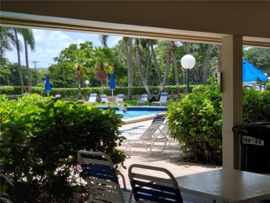 Beautiful Condo Close to Main Highways and to the on Pompano Beach Golf Course  in Florida - for sale on GolfHomes.com, golf home, golf lot