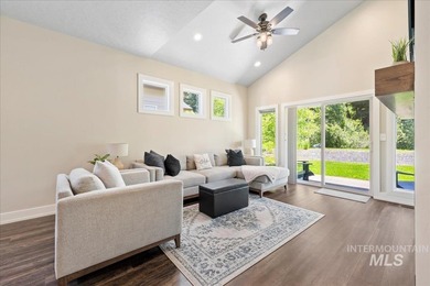 PRICE IMPROVEMENT! This beautiful home in the heart of McCall is on McCall Municipal Golf Course in Idaho - for sale on GolfHomes.com, golf home, golf lot