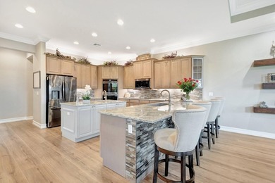 **ACCEPTING BACK UP OFFERS**This 4 bed, 4.5 bath + den + bonus on PGA National Estates Golf Course in Florida - for sale on GolfHomes.com, golf home, golf lot