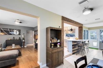 This adorable 2-bed, 1-bath College Park charmer is waiting for on Dubsdread Golf Course in Florida - for sale on GolfHomes.com, golf home, golf lot