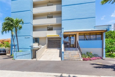 Renovated Penthouse Unit at Sun Hala with stunning views of on Ala Wai Golf Course in Hawaii - for sale on GolfHomes.com, golf home, golf lot