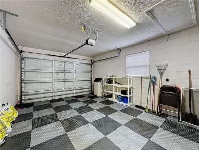 Great price on this Crown model that is being sold on Kings Ridge Golf Club in Florida - for sale on GolfHomes.com, golf home, golf lot