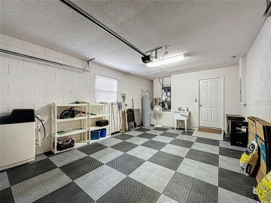Great price on this Crown model that is being sold on Kings Ridge Golf Club in Florida - for sale on GolfHomes.com, golf home, golf lot