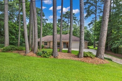 Welcome to your new home in the beautifully gated Hideaway Lake on Hide-A-Way Lake Golf Course in Texas - for sale on GolfHomes.com, golf home, golf lot