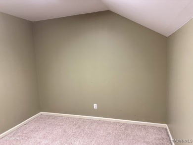 Price Improvement! Gorgeous HAVEN, only a 3-minutes to the Golf on Pineview Country Club in Alabama - for sale on GolfHomes.com, golf home, golf lot