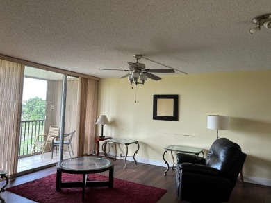 BEAUTIFUL 2/2 CONDO - ENCLOSED AND SCREENED BALCONY WITH VIEW ON on  in Florida - for sale on GolfHomes.com, golf home, golf lot