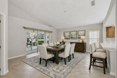 Under contract-accepting backup offers. Welcome to your dream on Kings Ridge Golf Club in Florida - for sale on GolfHomes.com, golf home, golf lot