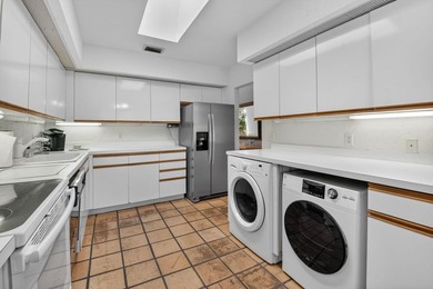 Professional Photos Shortly opportunity knocks ;-) 2 Bedroom 2 on  in Florida - for sale on GolfHomes.com, golf home, golf lot