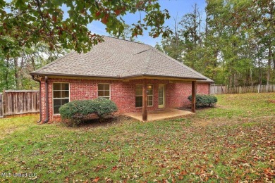 This immaculate 3-bedroom, 2-bathroom home boasts a spacious 1 on Castlewoods Golf Club in Mississippi - for sale on GolfHomes.com, golf home, golf lot