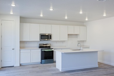 NEW Construction! Builder offering rates as low as 3.99%! Find on Copper Rock Golf Course in Utah - for sale on GolfHomes.com, golf home, golf lot