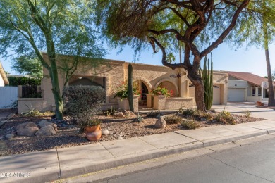 5 BR 2.5 BA single level home in prestigious Laguna Shores of on Dobson Ranch Municipal Golf Course in Arizona - for sale on GolfHomes.com, golf home, golf lot