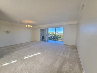 One or more photo(s) has been virtually staged. Ideal on Pinebrook/Ironwood Golf Course in Florida - for sale on GolfHomes.com, golf home, golf lot