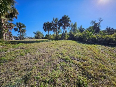 Rare opportunity to own a vacant double lot on a quiet on Pinemoor West Golf Club in Florida - for sale on GolfHomes.com, golf home, golf lot